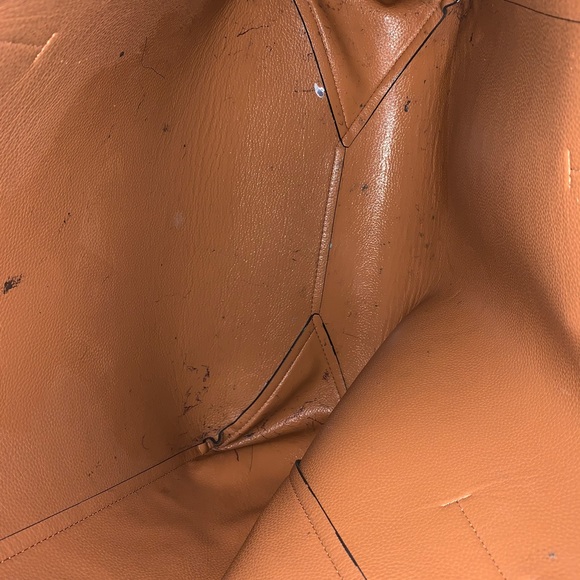 Large Bag - Picture 2 of 5